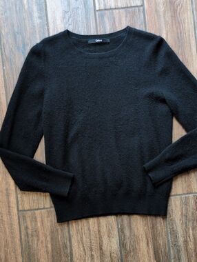 Quince Black Crewneck Cashmere Sweater